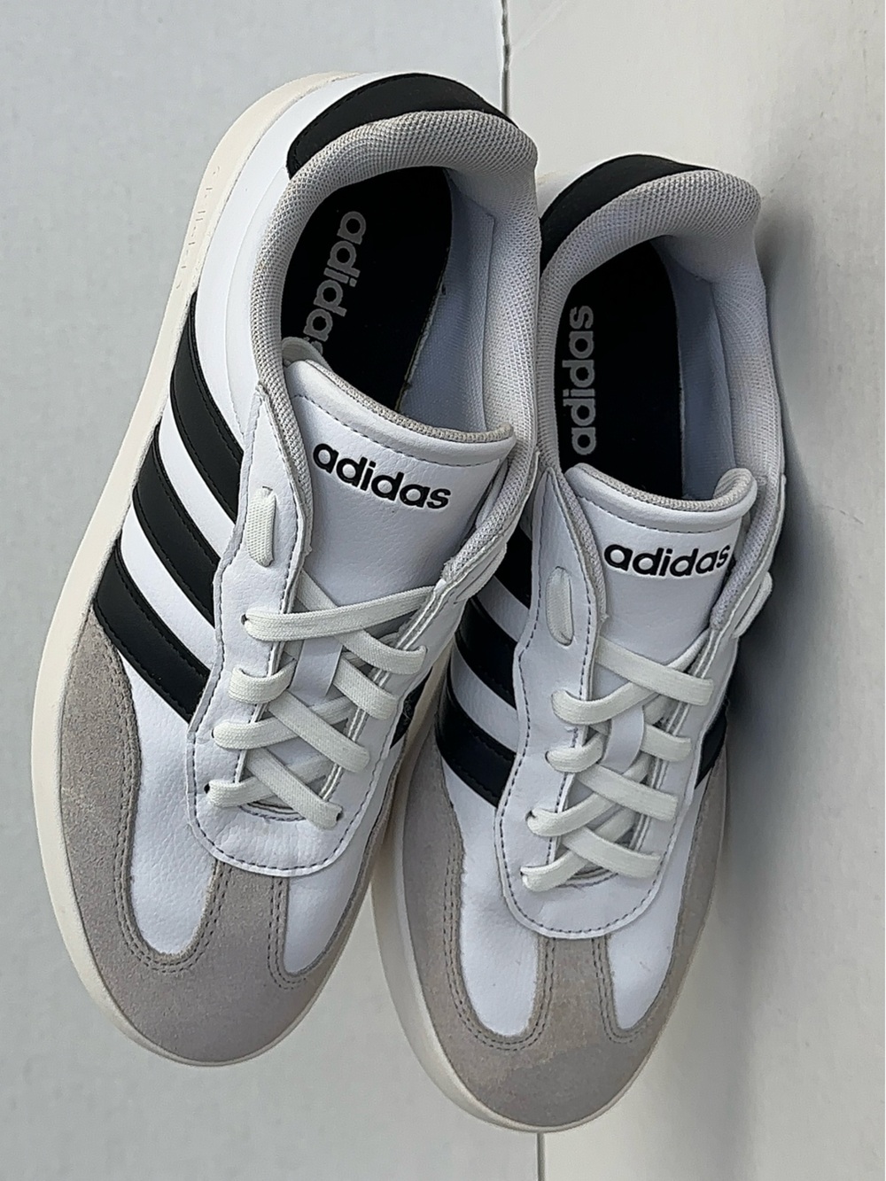Adidas Barreda T-Toe Sneakers White Suede Lace-Up Shoes Women’s Size 9 - Picture 10 of 13